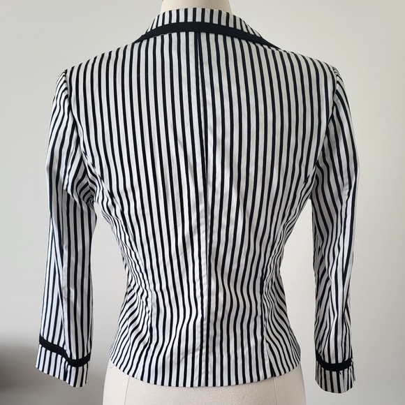 Beetlejuice jacket vertical stripes white and black MEDIUM - Picture 2 of 4